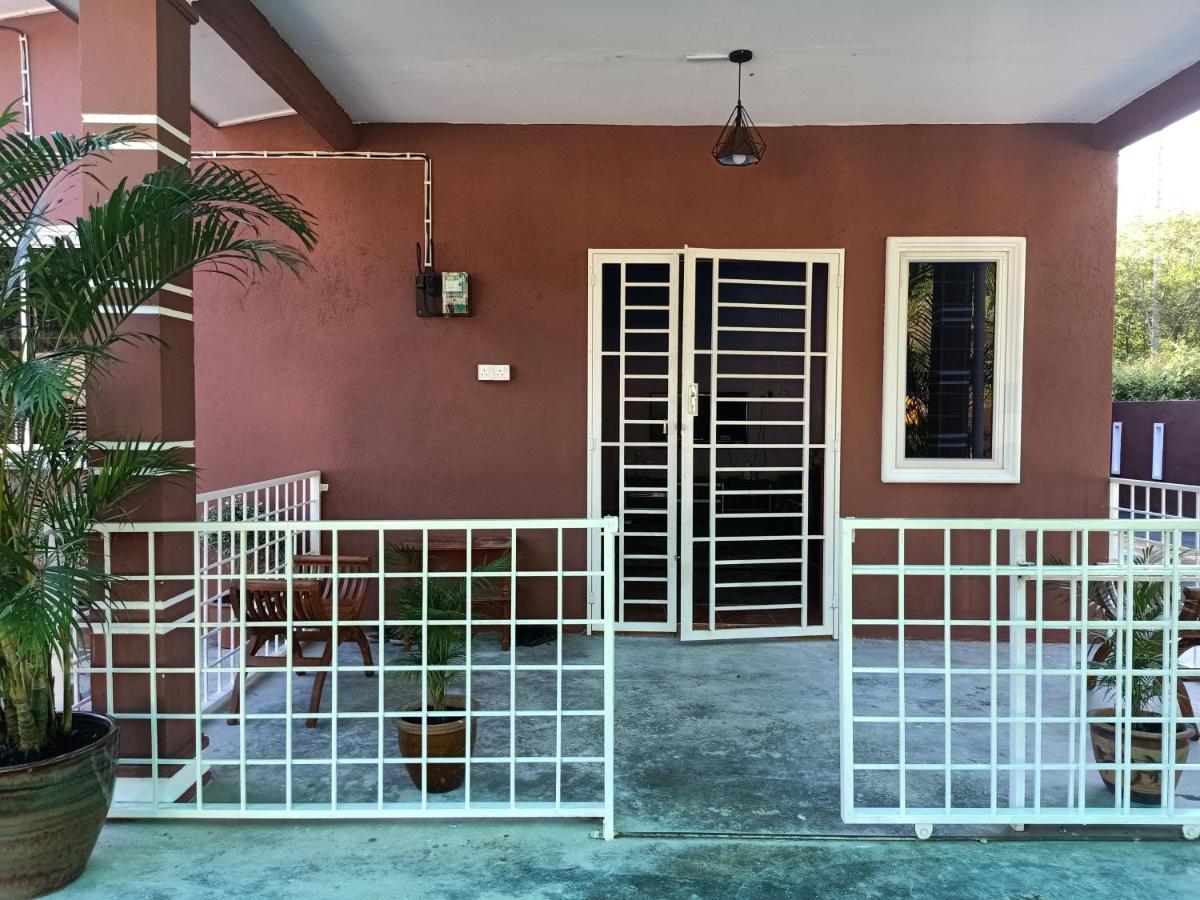 Aliza Scawa Homestay Kuala Pilah Extérieur photo